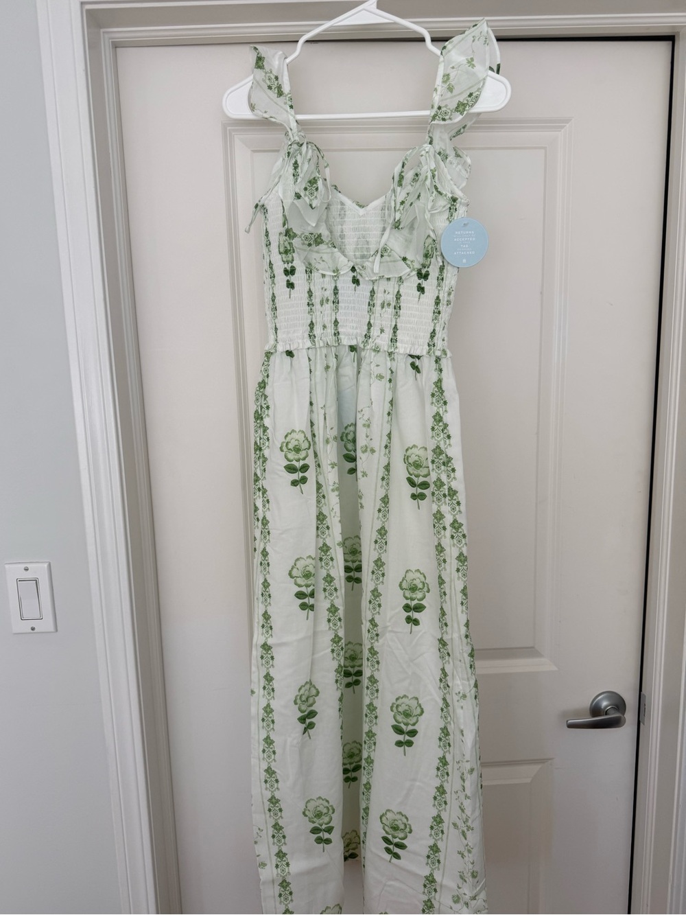 The Cambria Nap Dress - White/Green Arcadia Border - Picture 5 of 6